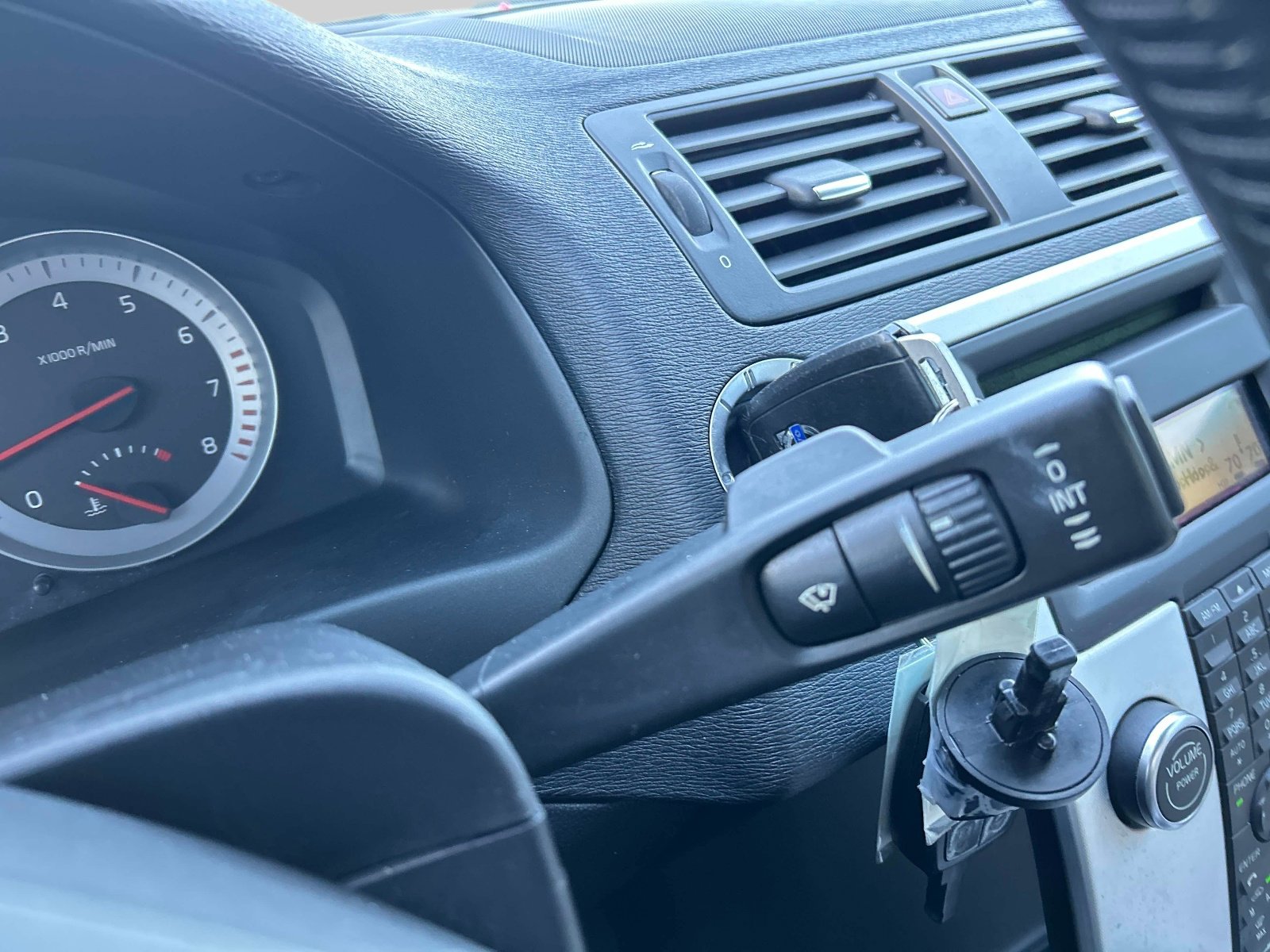 Used 2012 Volvo C70 T5 image 26