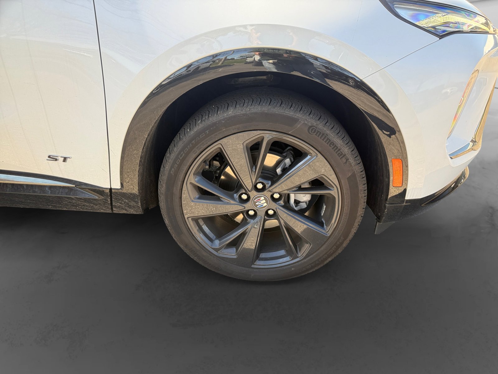 New 2025 Buick Envision Sport Touring AWD/4WD image 31