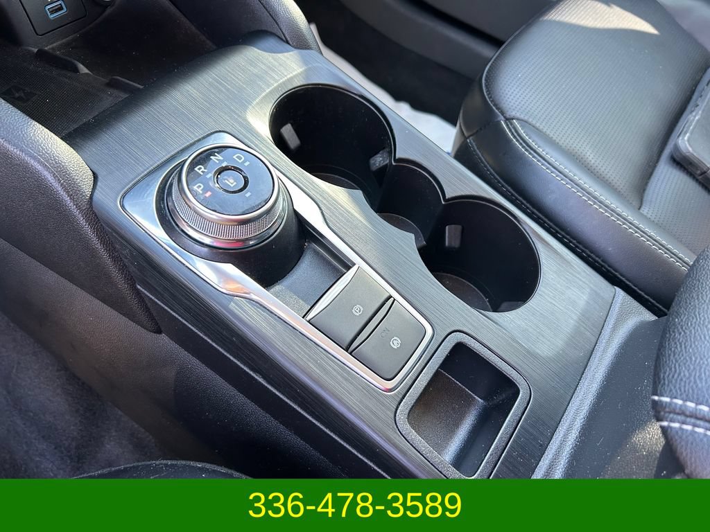 Used 2023 Ford Escape Platinum AWD/4WD image 24