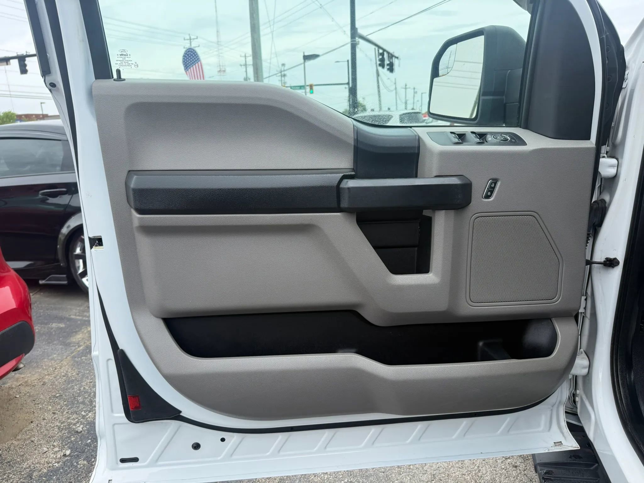 Used 2015 Ford F150 XL w/ Equipment Group 101A Mid AWD/4WD image 10