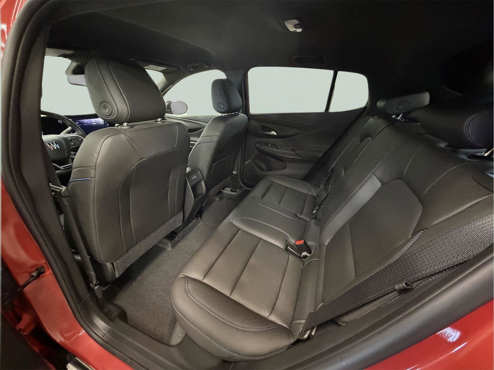 Certified 2024 Buick Envista Sport Touring w/ Convenience I Package FWD image 24