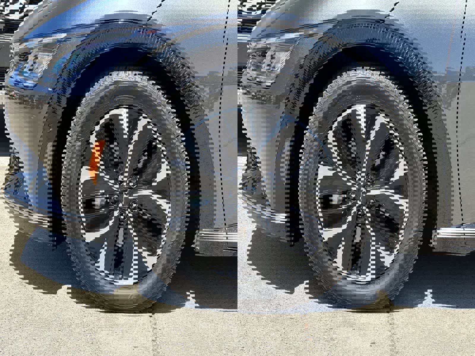 Used 2023 Kia EV6 Wind w/ Wind Technology Package image 27