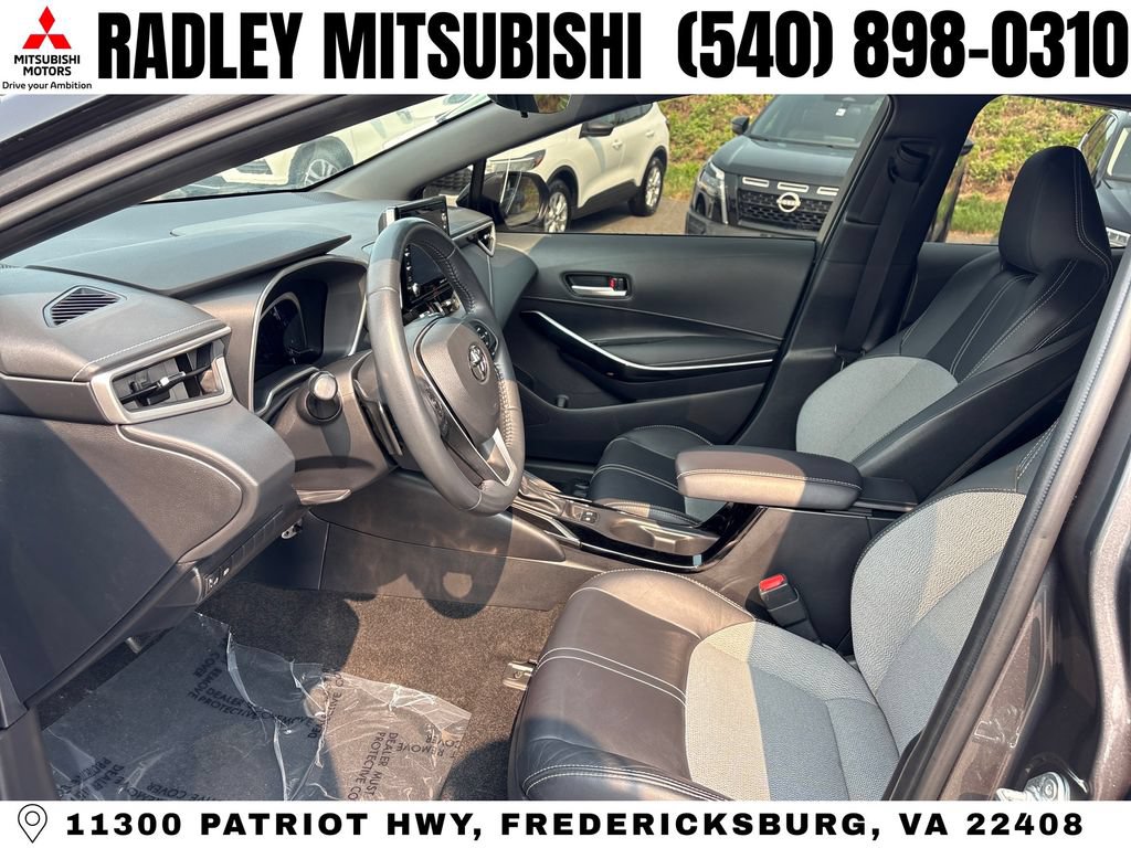 Used 2022 Toyota Corolla XSE FWD image 3
