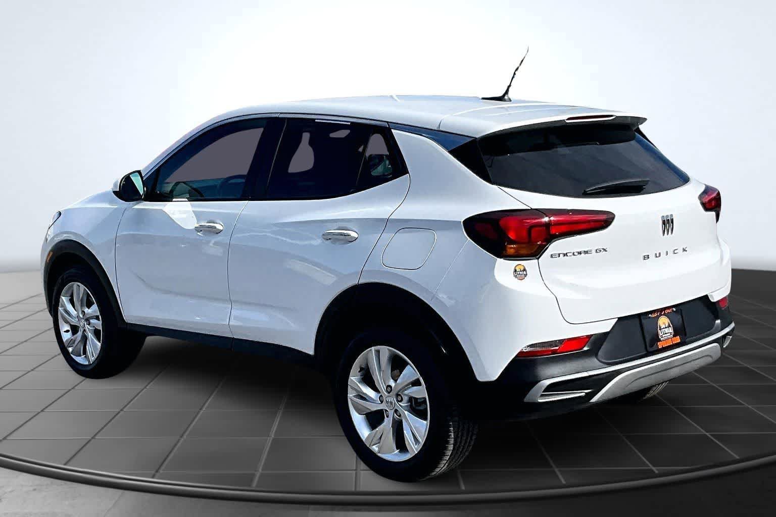 Used 2024 Buick Encore GX Preferred image 4