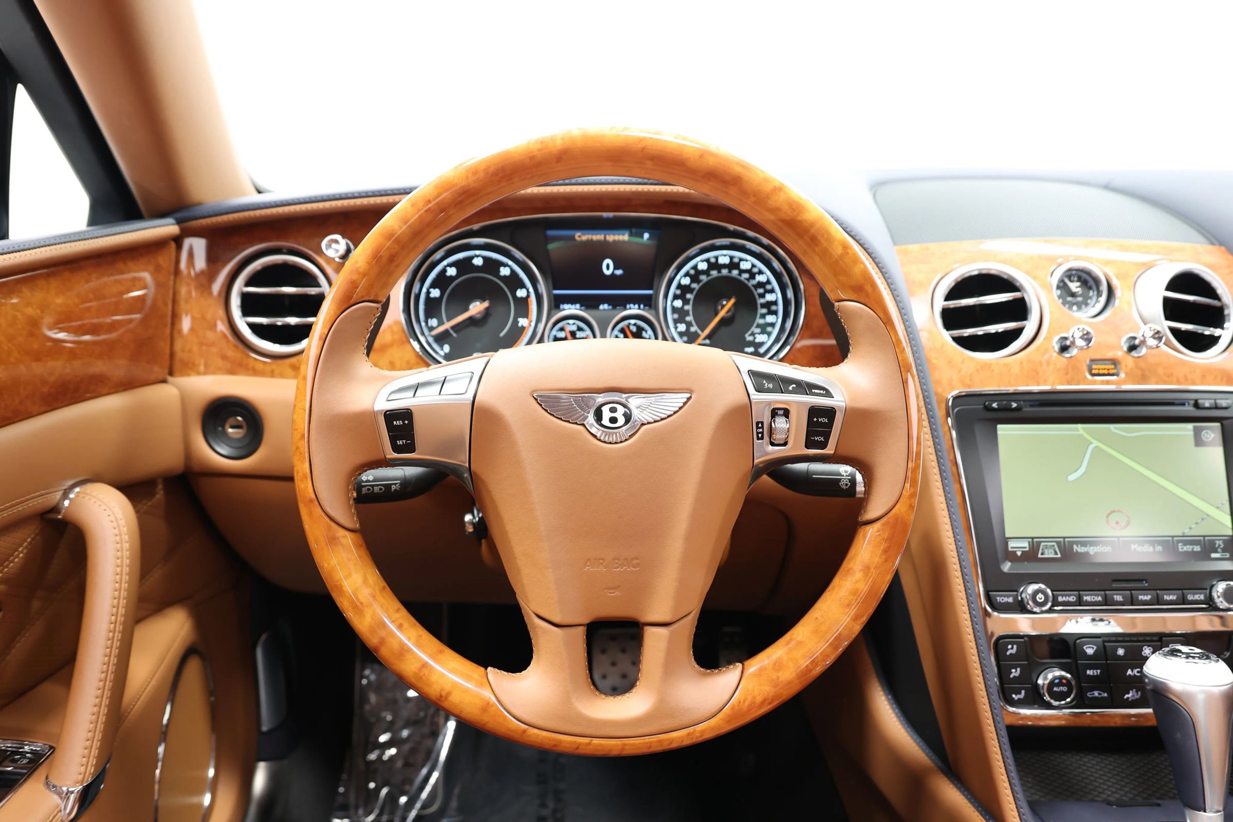 Used 2016 Bentley Flying Spur W12 AWD/4WD image 21