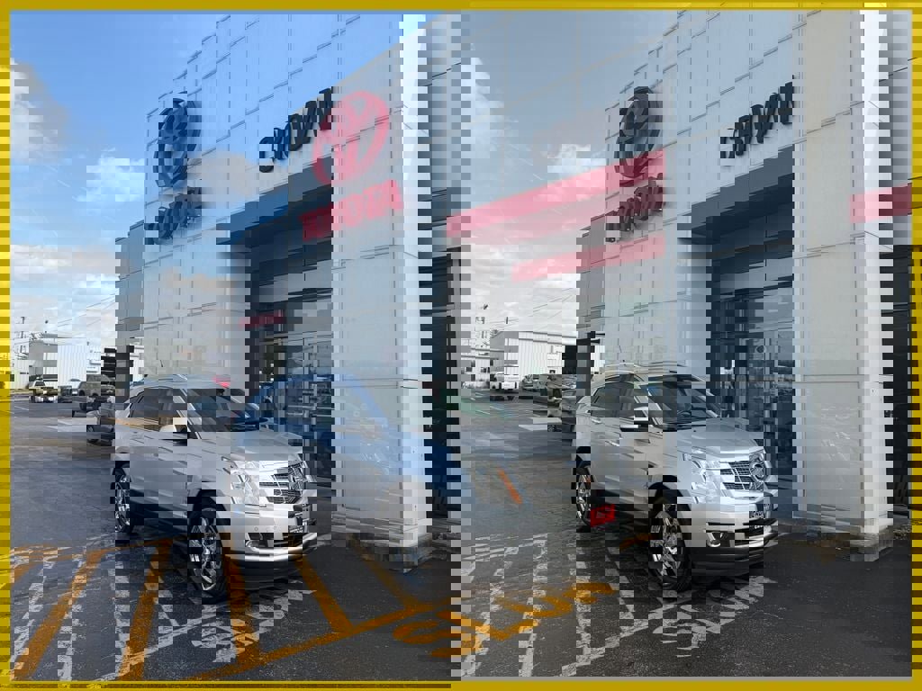 Used 2011 Cadillac SRX Performance image 1