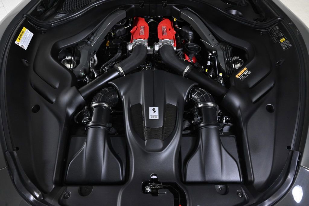 Used 2025 Ferrari Roma Spider image 4