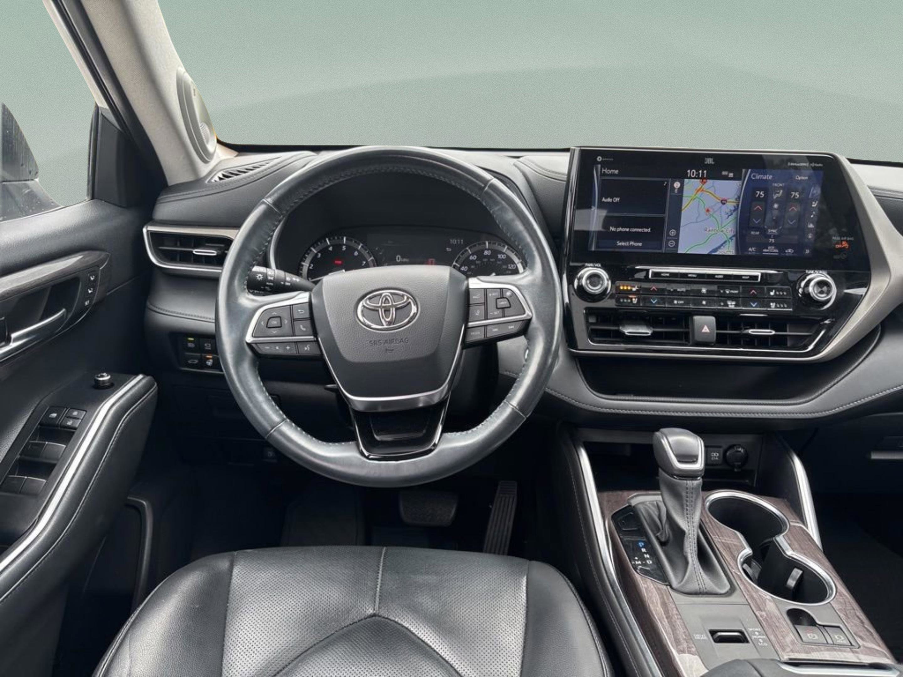 Used 2020 Toyota Highlander Limited image 12