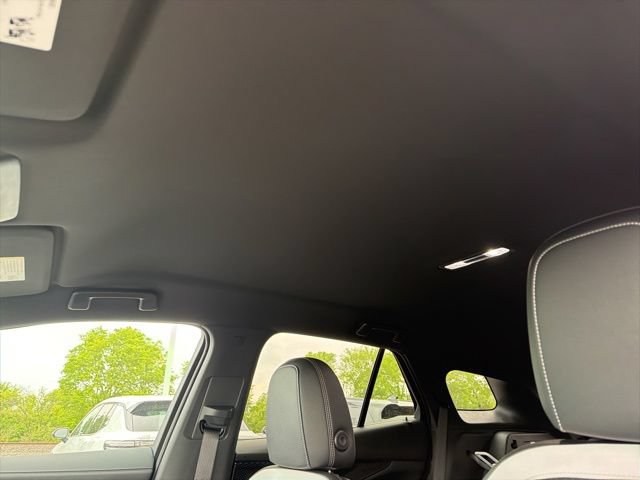 New 2026 Chevrolet Blazer EV LT AWD/4WD image 15