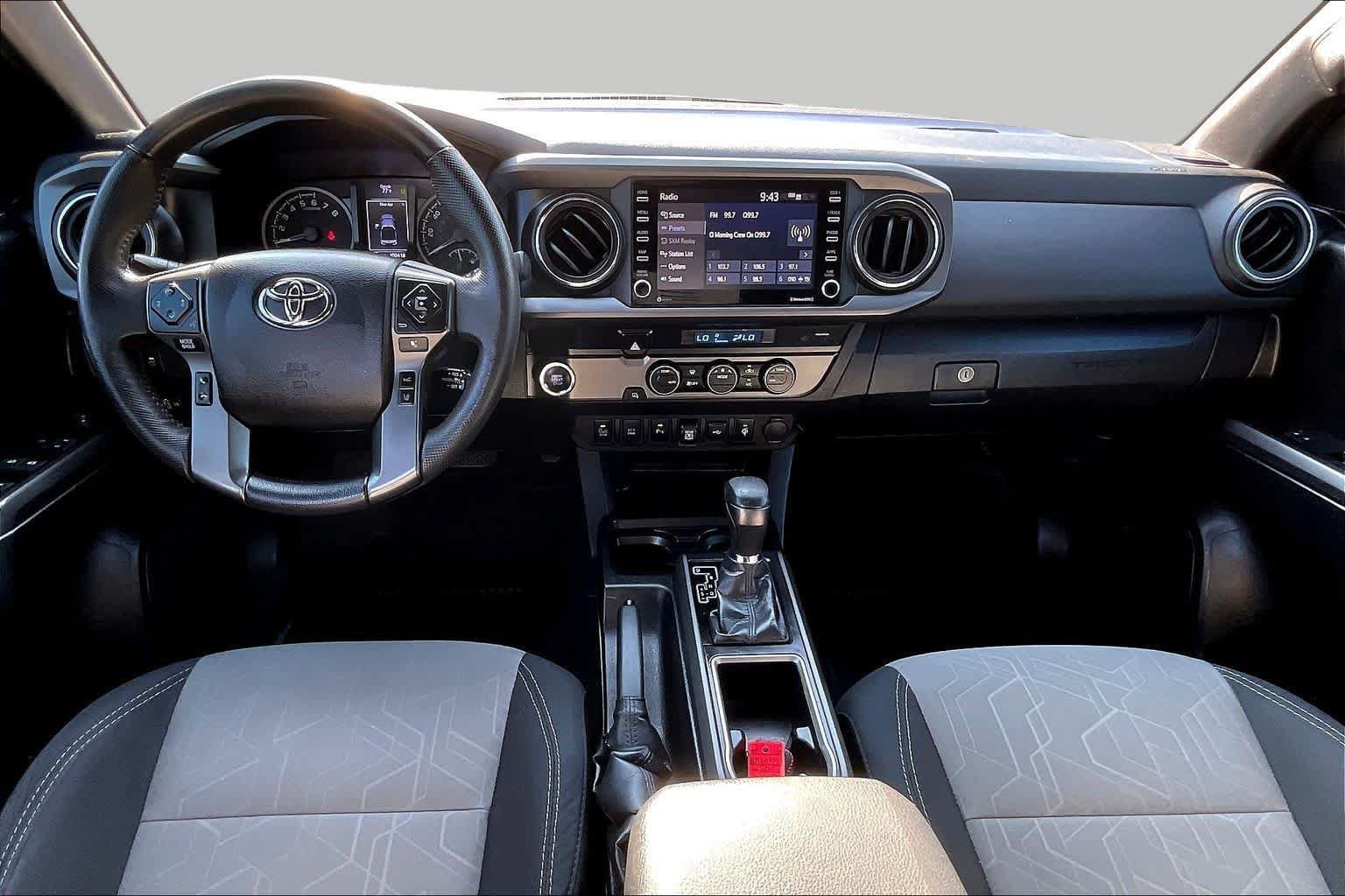 Used 2022 Toyota Tacoma TRD Off-Road w/ Technology Package RWD image 15
