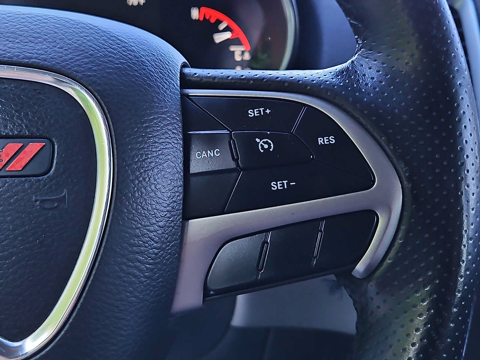 Used 2019 Dodge Durango SXT AWD/4WD image 24