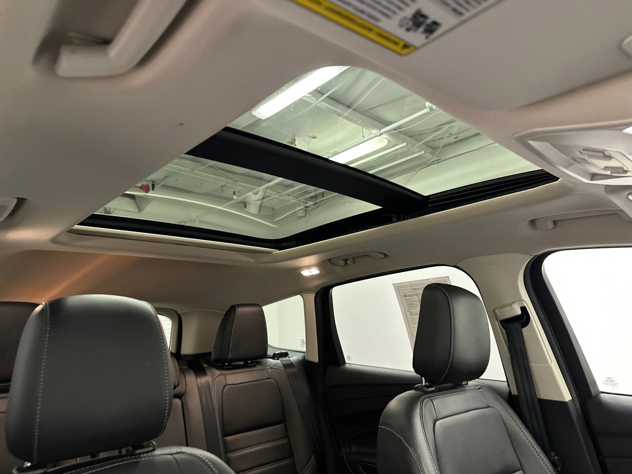 Used 2019 Ford Escape Titanium image 13