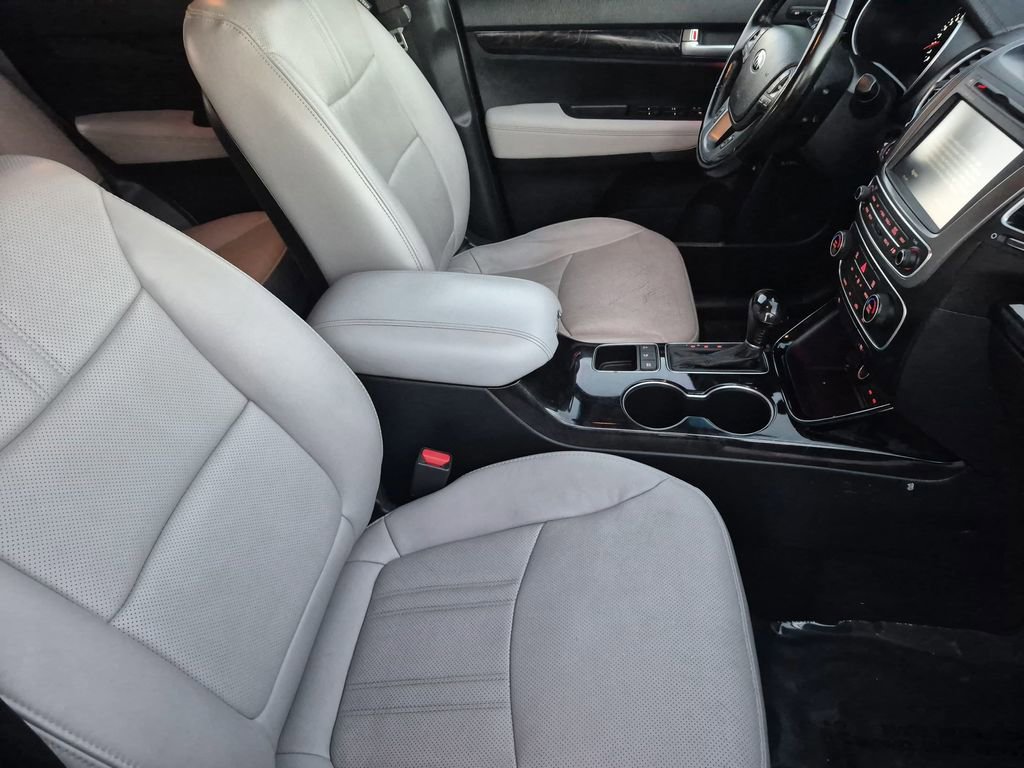 Used 2014 Kia Sorento SX w/ 3rd Row Package image 30