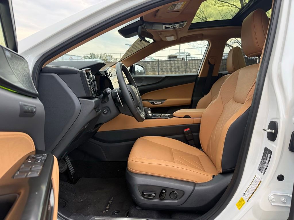 Certified 2025 Lexus NX 450h+ AWD w/ Luxury Package image 26