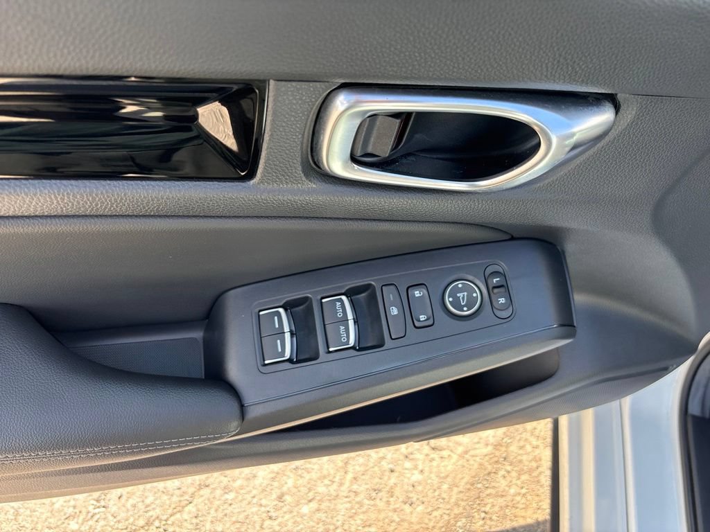 Used 2024 Honda Civic EX-L image 22