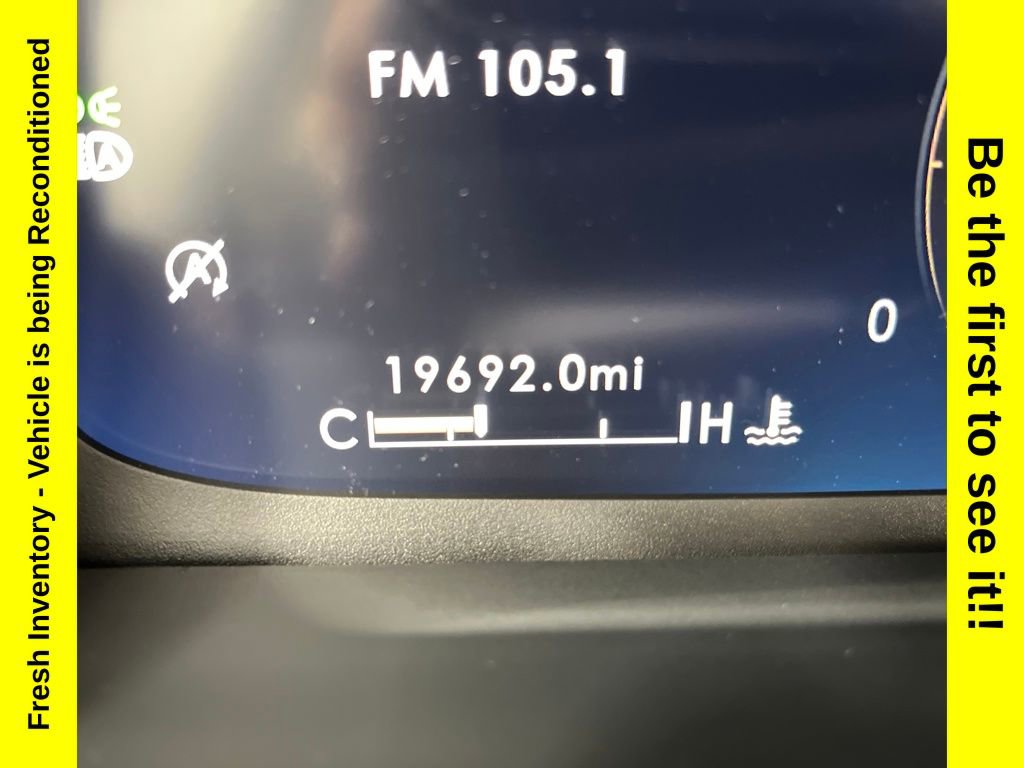 Used 2023 Lincoln Aviator Reserve w/ Equipment Group 201A image 16