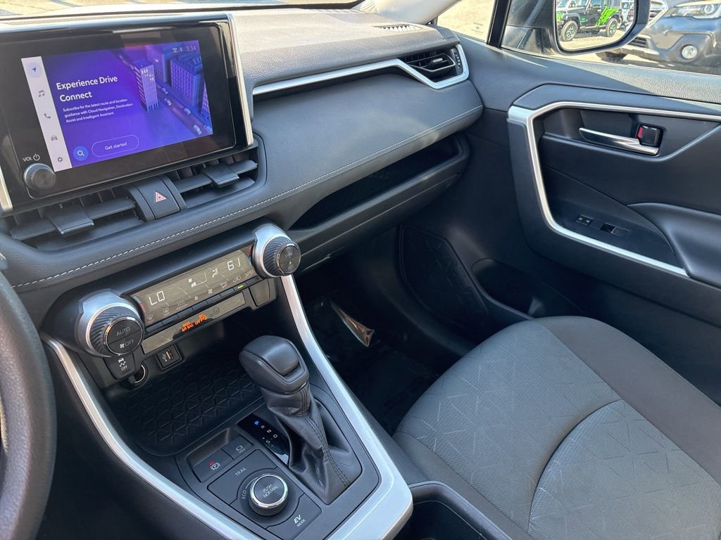 Used 2024 Toyota RAV4 XLE image 46