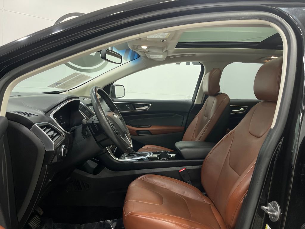 Used 2017 Ford Edge Titanium w/ Equipment Group 301A image 13