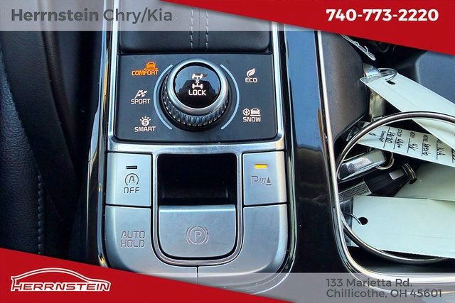 Used 2024 Kia Telluride EX w/ EX Captain's Chair Package image 19