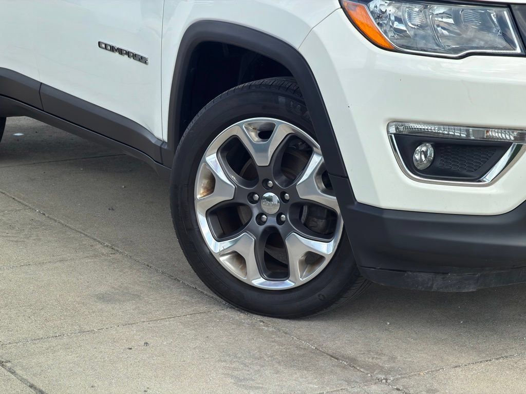 Used 2019 Jeep Compass Limited AWD/4WD image 10
