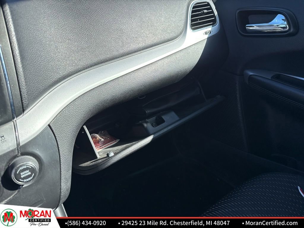 Used 2013 Dodge Journey SXT w/ Popular Equipment Group image 18