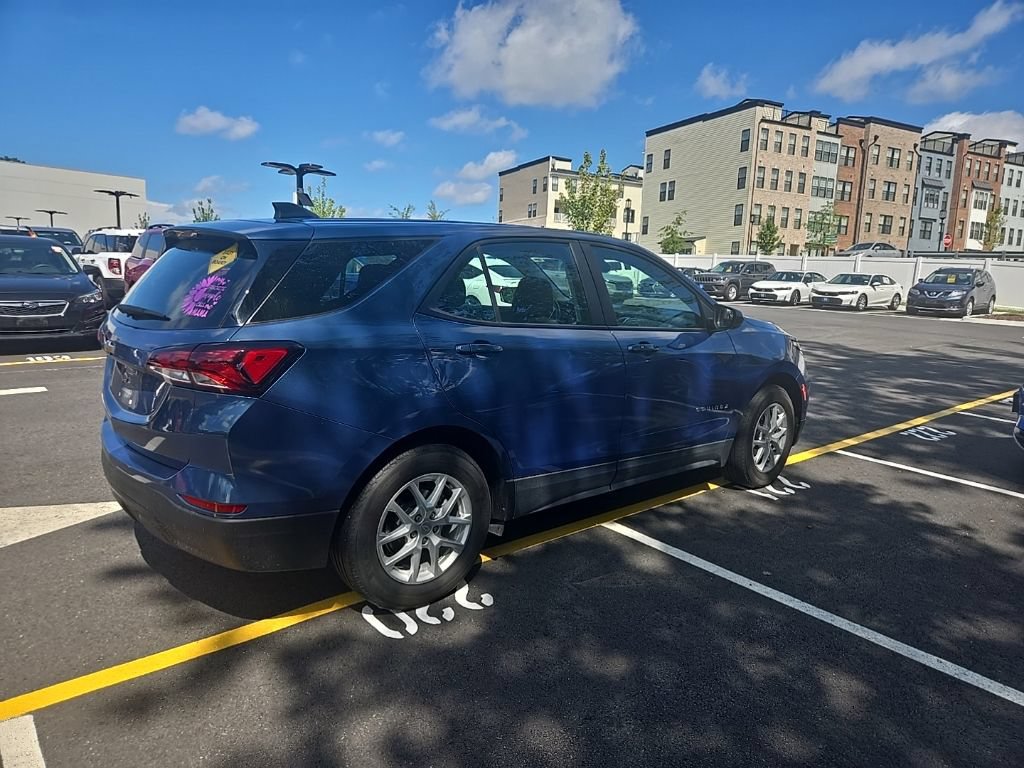 Used 2024 Chevrolet Equinox LS FWD image 5