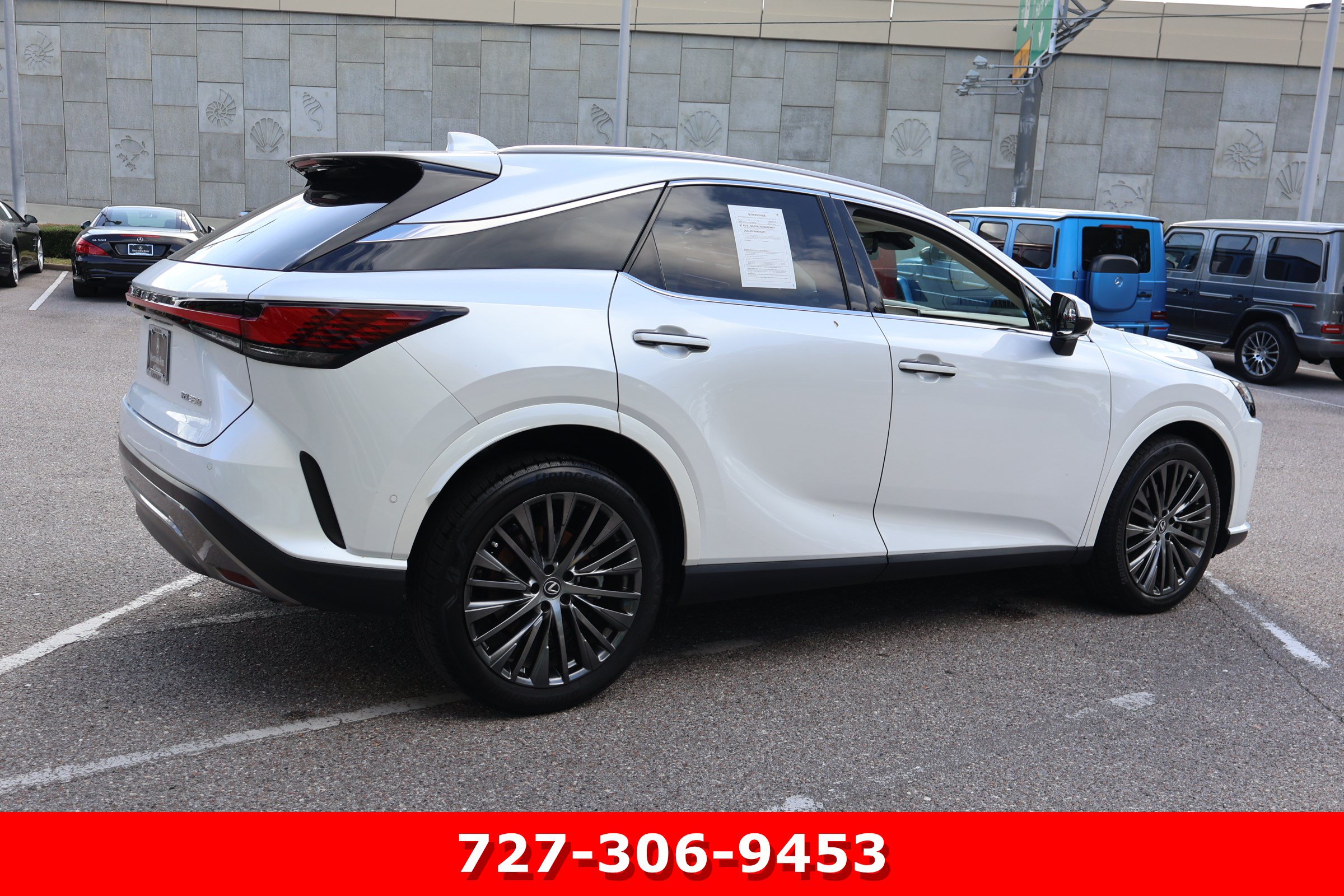 Used 2023 Lexus RX 350 FWD w/ Accessory Package image 10