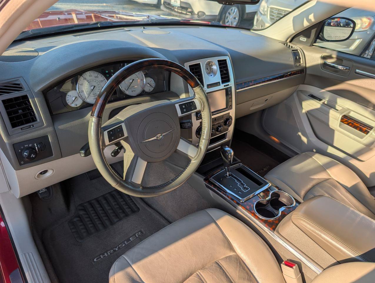 Used 2008 Chrysler 300 C RWD image 14