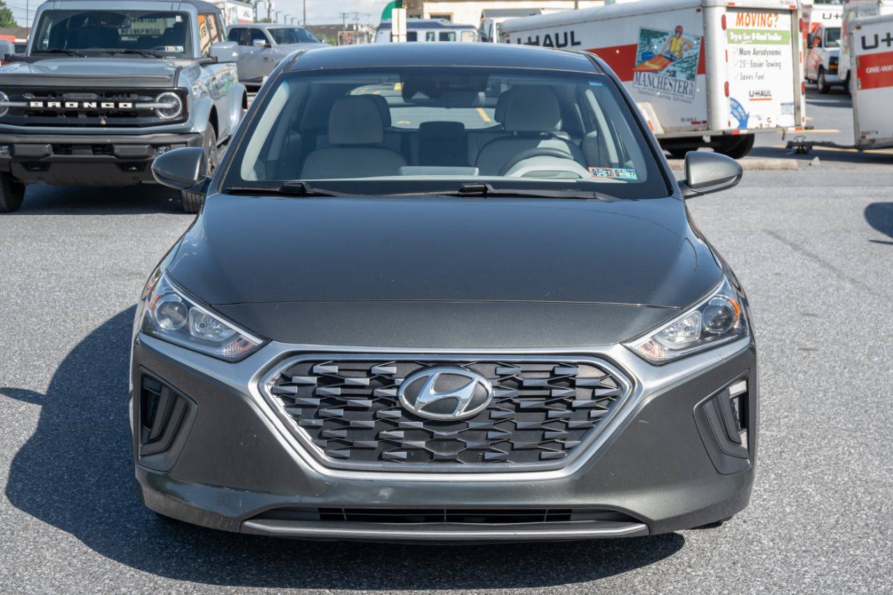 Used 2020 Hyundai Ioniq Blue FWD image 4