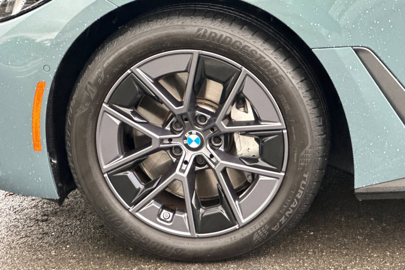 Used 2025 BMW i4 eDrive40 w/ Parking Assistance Package RWD image 36