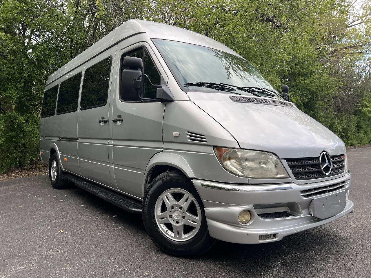 Used 2005 Dodge Sprinter 2500 w/ Cooling Group