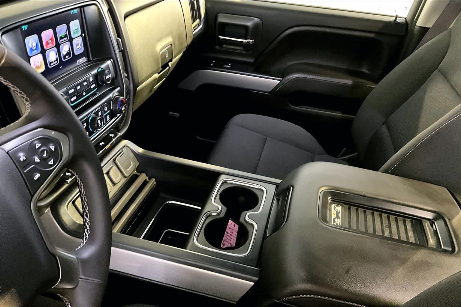 Used 2017 Chevrolet Silverado 1500 LT w/ Midnight Edition AWD/4WD image 17