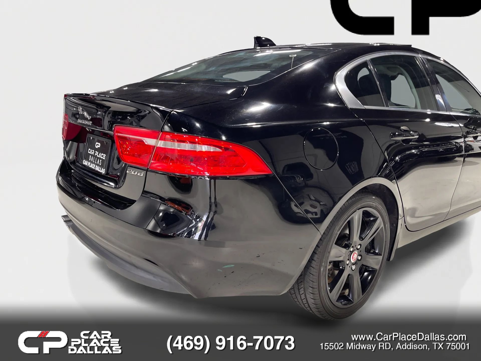 Used 2019 Jaguar XE Prestige RWD image 13