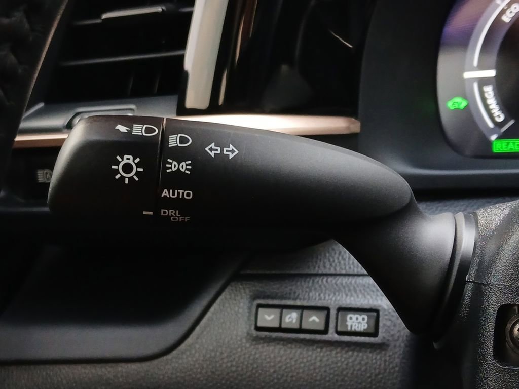 Used 2023 Toyota Crown Platinum AWD/4WD image 12