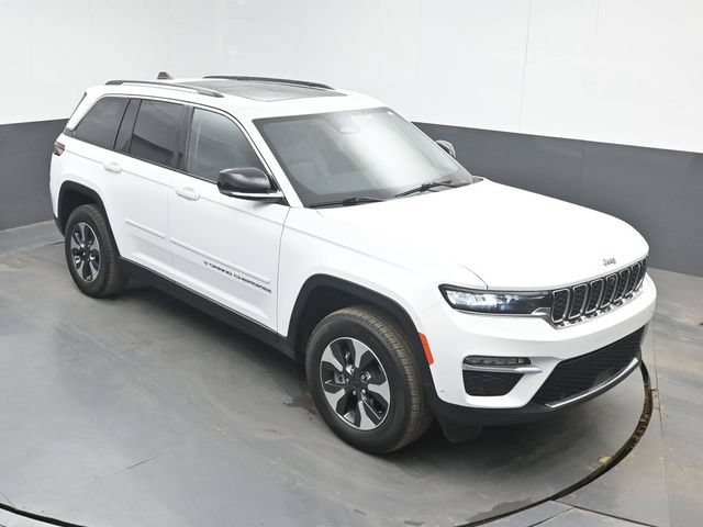 Used 2022 Jeep Grand Cherokee Limited 4xe w/ Luxury Tech Group II AWD/4WD image 13