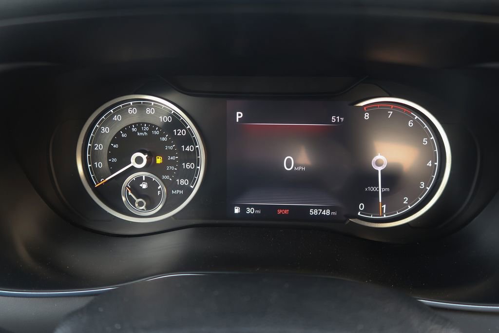 Used 2023 Genesis G70 2.0T image 30