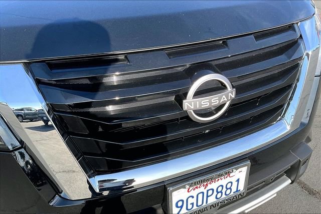 Certified 2023 Nissan Pathfinder SL FWD image 33