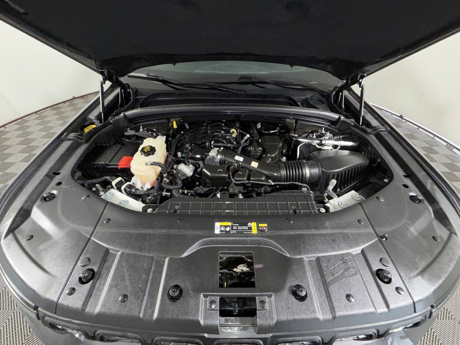 Used 2022 Jeep Grand Cherokee L Laredo image 28