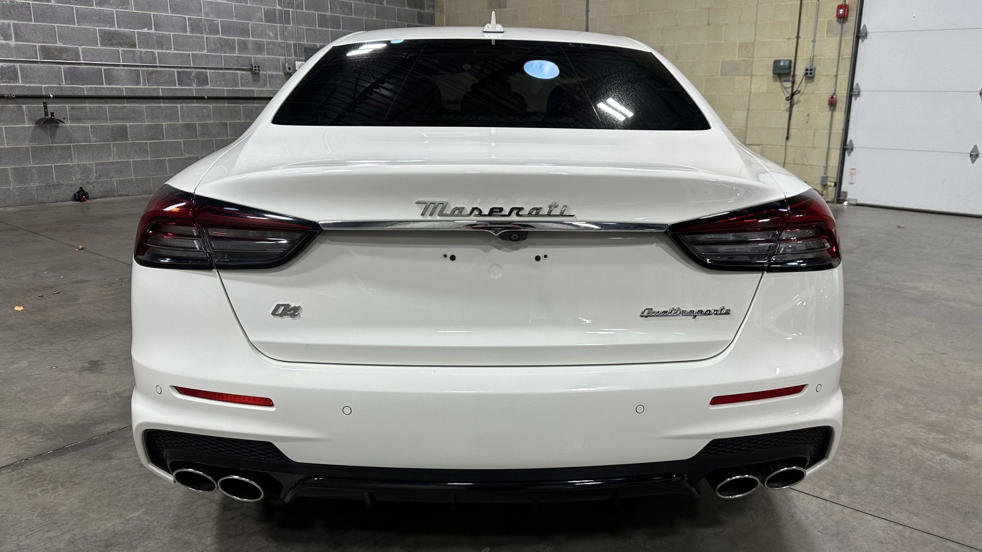 Used 2022 Maserati Quattroporte Modena Q4 image 8