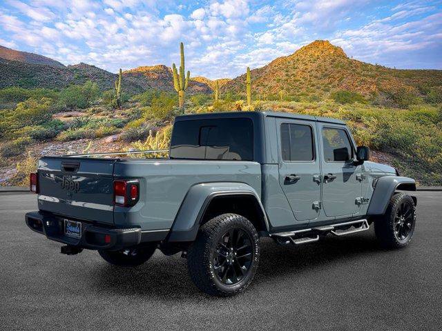 Used 2025 Jeep Gladiator Sport AWD/4WD image 4