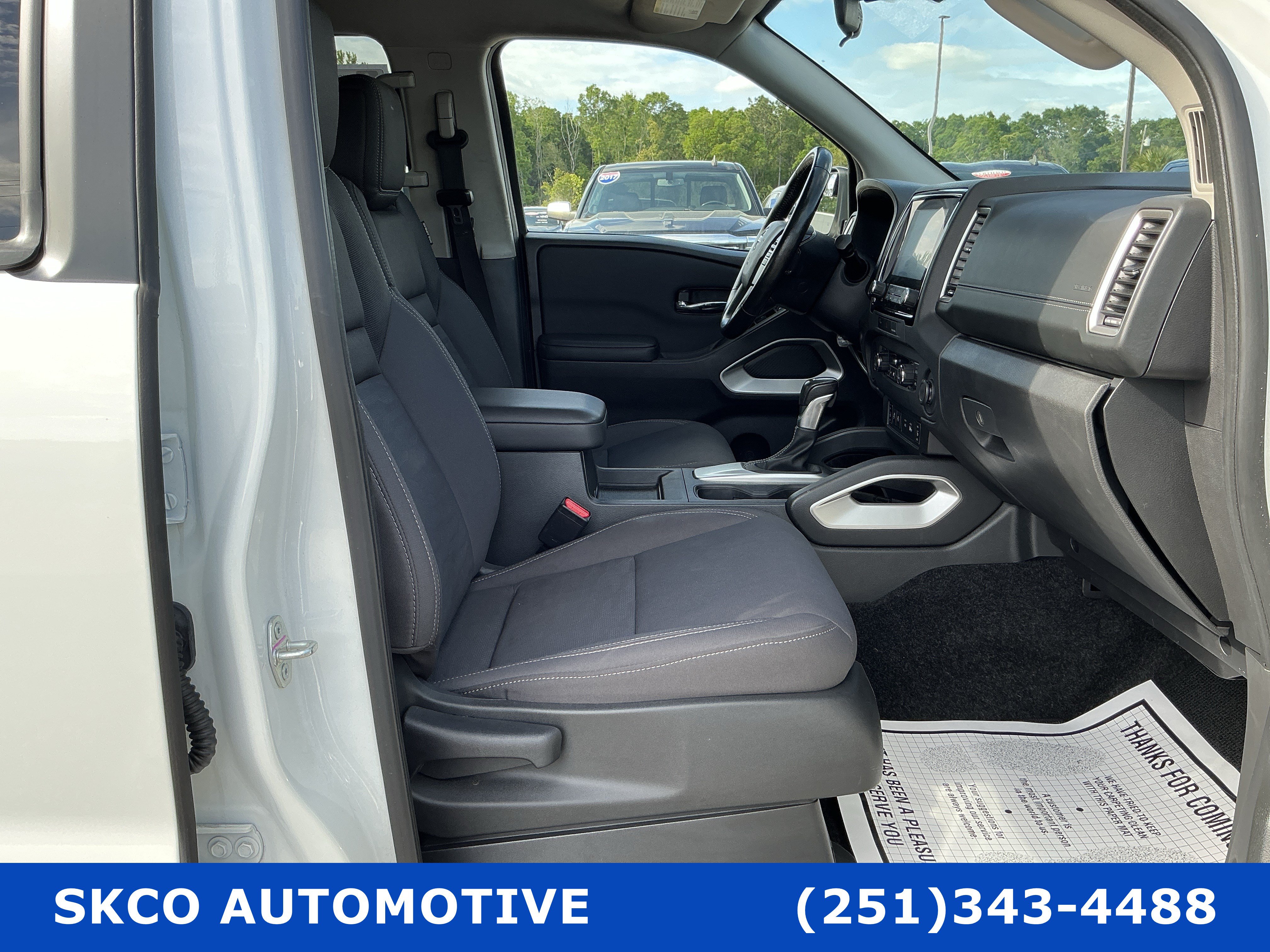 Used 2024 Nissan Frontier SV w/ SV Convenience Package RWD image 13