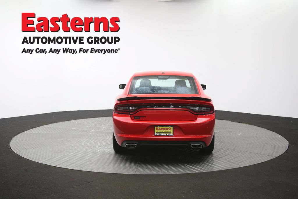 Used 2018 Dodge Charger SXT w/ Blacktop Package RWD image 35