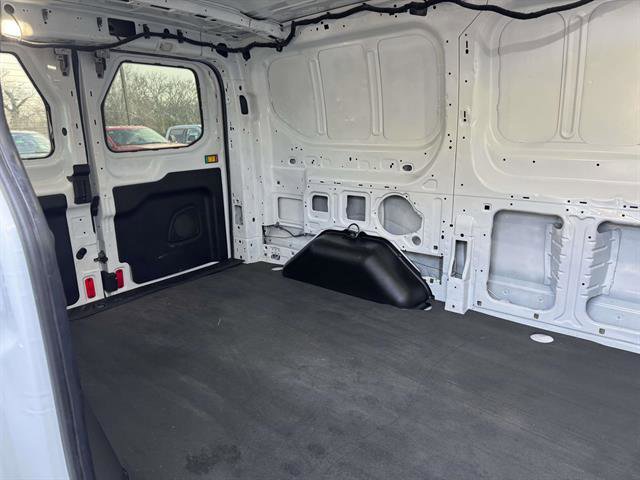 Used 2018 Ford Transit 250 130 Low Roof image 29