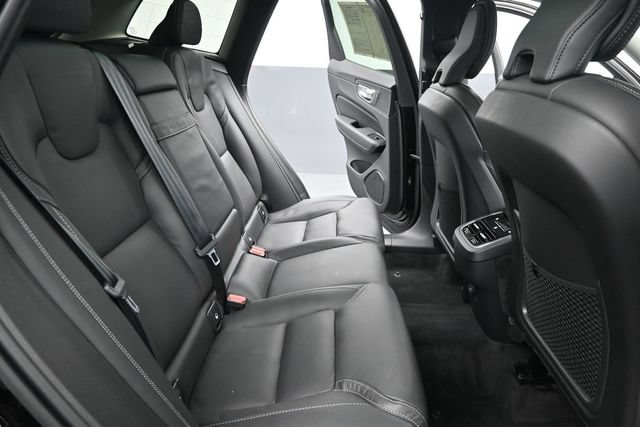 Used 2021 Volvo XC60 T5 Inscription w/ Advanced Package FWD image 23