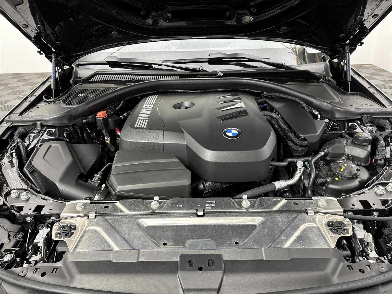 New 2026 BMW 330i xDrive Sedan w/ M Sport Package AWD/4WD image 20
