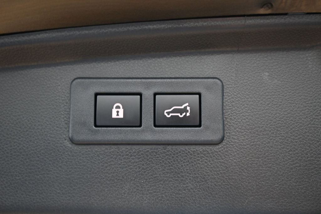 Used 2023 Subaru Outback Premium AWD/4WD image 15