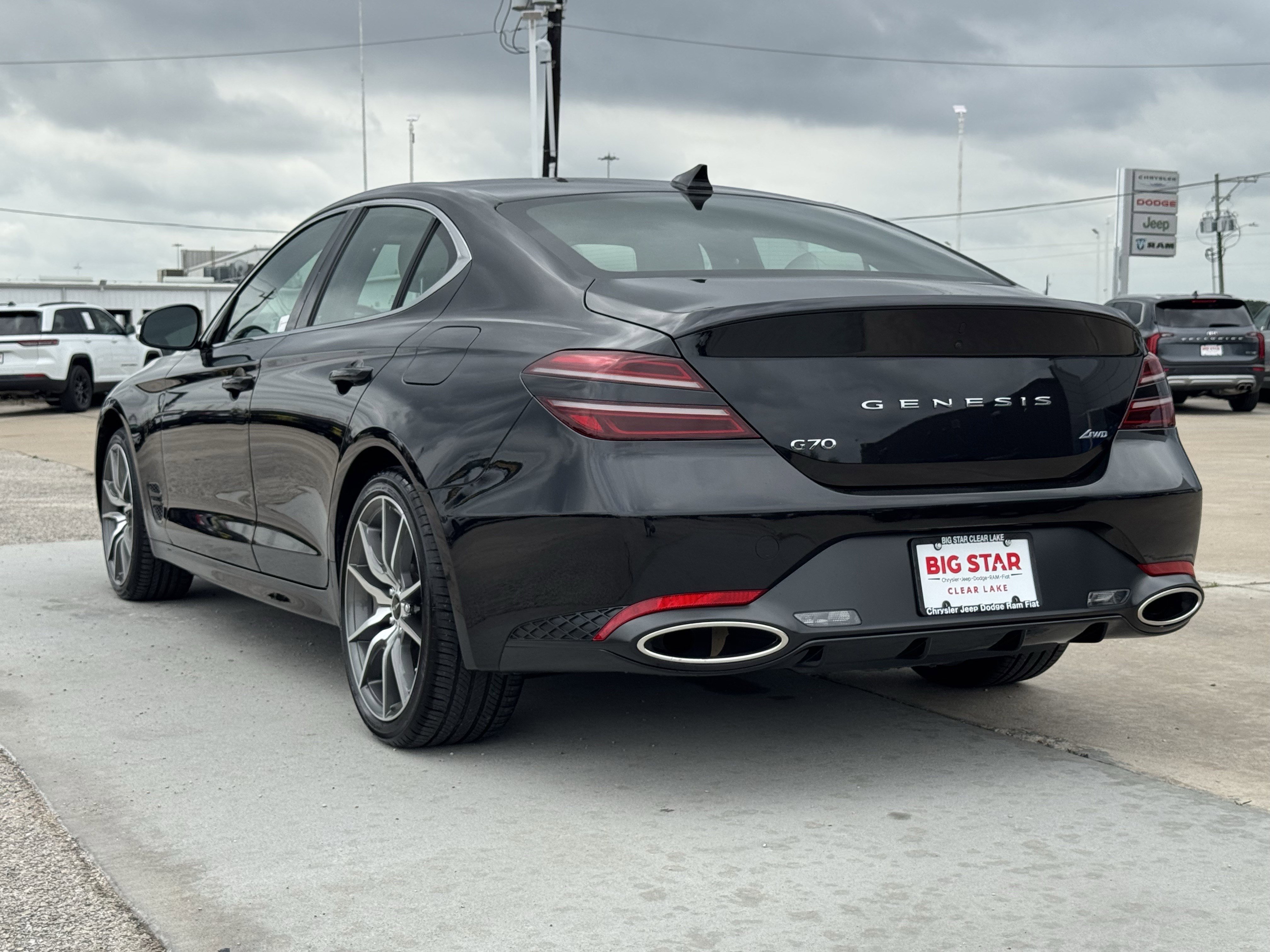 Used 2025 Genesis G70 2.5T AWD/4WD image 8