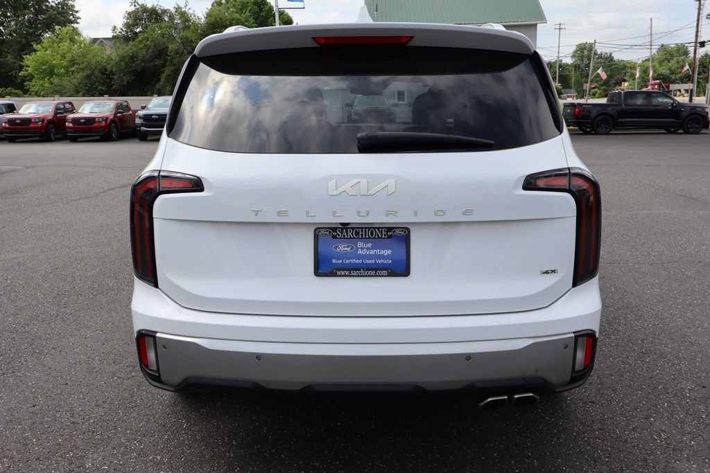 Used 2023 Kia Telluride EX w/ EX Captain's Chair Package AWD/4WD image 17