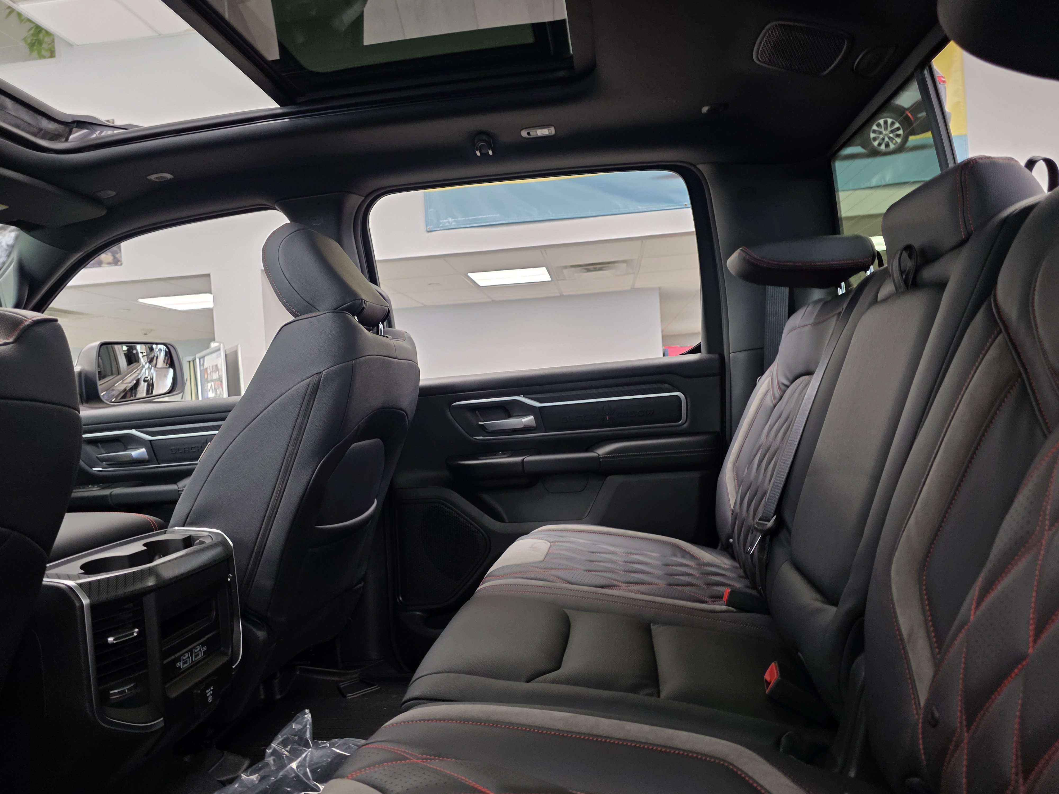 New 2026 RAM 1500 Big Horn AWD/4WD image 10