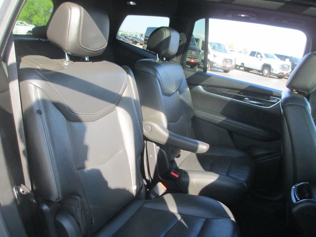 Used 2020 Cadillac XT6 Premium Luxury FWD image 23